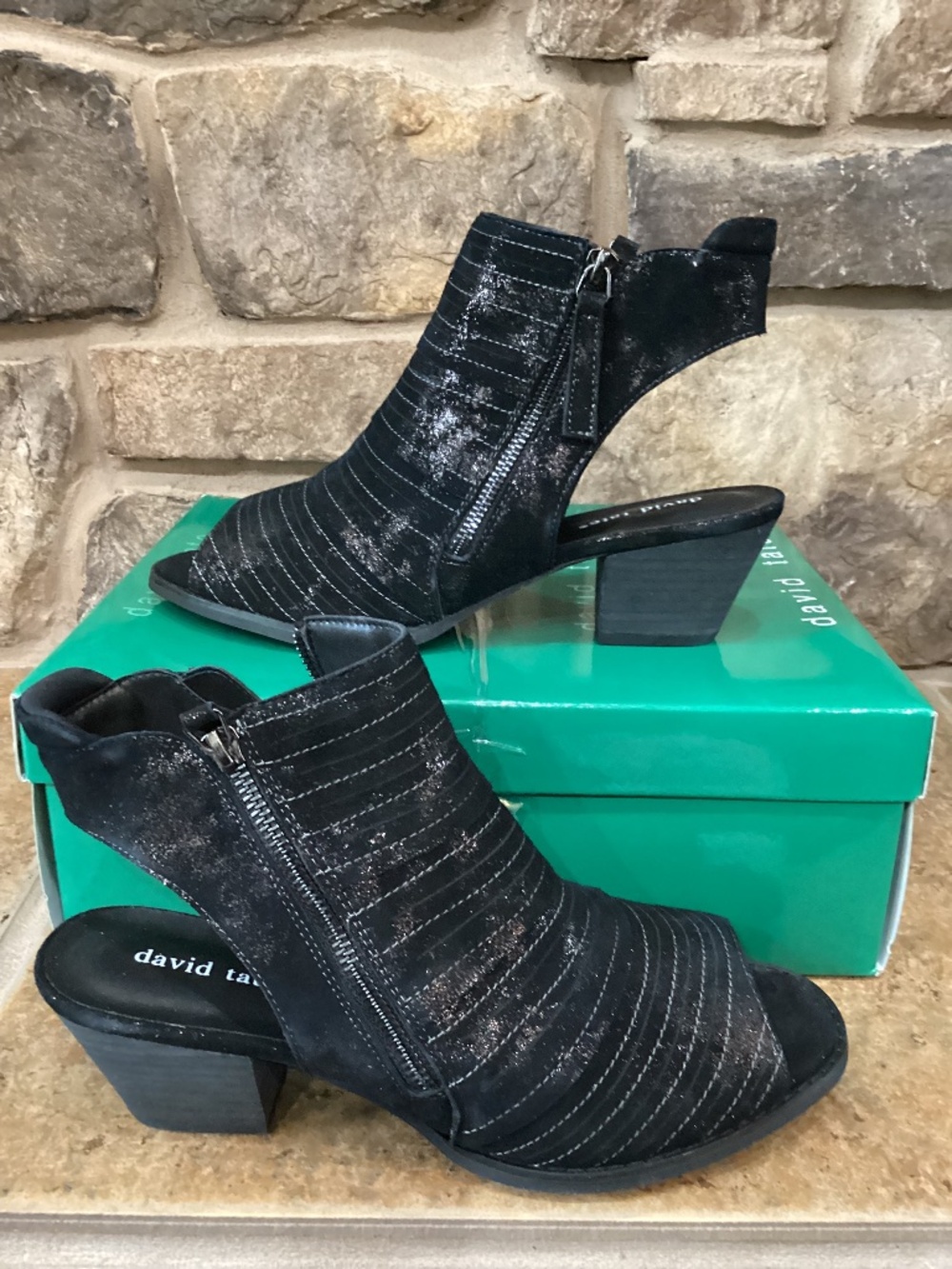 David Tate Sidney Womens 9.5 Wide Black Antique Suede Sandal Heel New